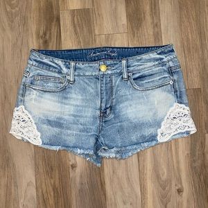American Eagle Lace Cutoff Shorts Size 12